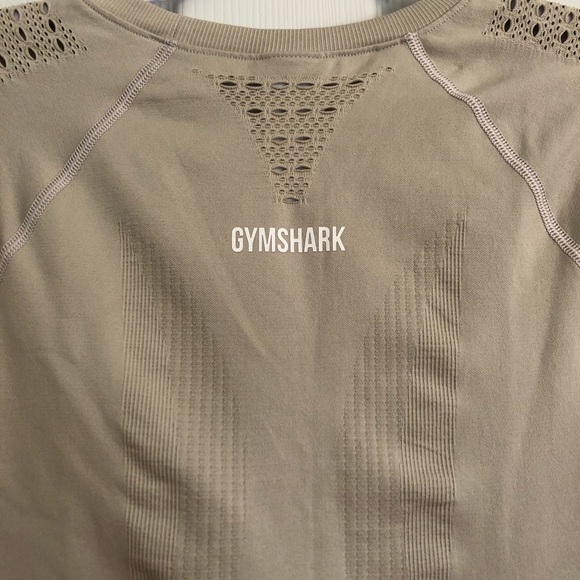 Gymshark Energy Seamless T-Shirt in Nude - Picture 7 of 9